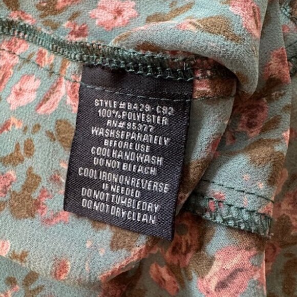 Sanctuary Green Floral Blouse with Ruffled Neck, Size Medium - Picture 6 of 6